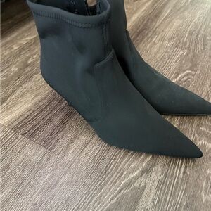 Good American Black Women's Ankle Boots